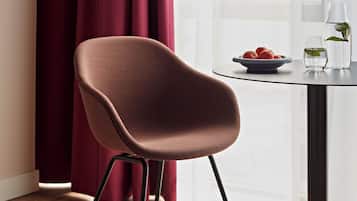 Hochwertige Bettwaren, Zimmersafe, Verdunkelungsvorhänge