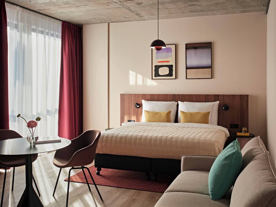 XL Studio, Kitchenette, Accessible | Premium bedding, in-room safe, blackout drapes, iron/ironing board