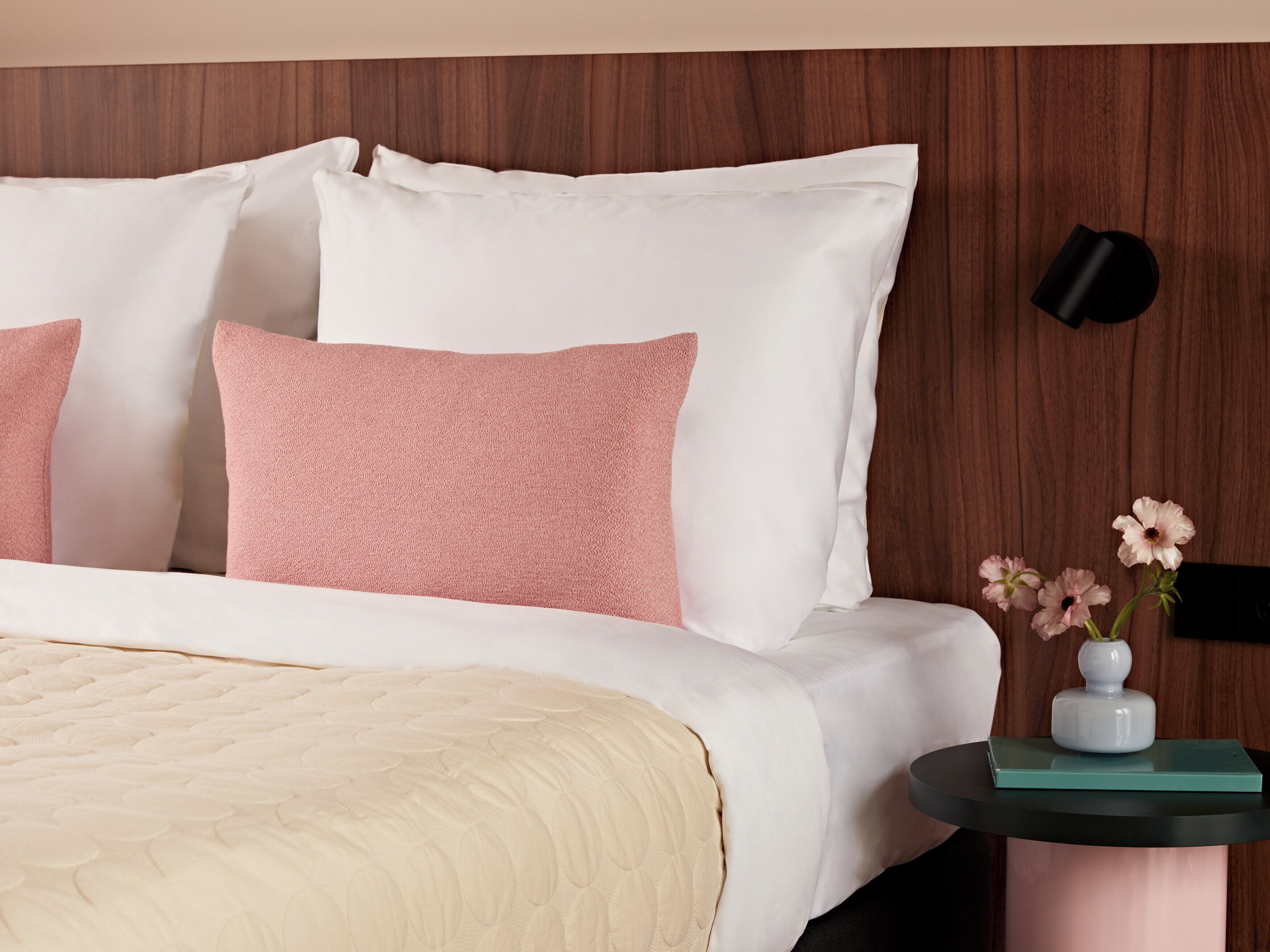 Medium Studio with Kitchenette | Premium bedding, in-room safe, blackout drapes