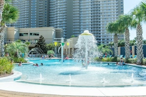 公寓客房, 多張床 (Emerald Beach 931) | 游泳池 | 室外游泳池和溫水游泳池