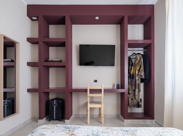 Blackout curtains, soundproofing, iron/ironing board, free WiFi - Orange Blossom (Osio Sotto)