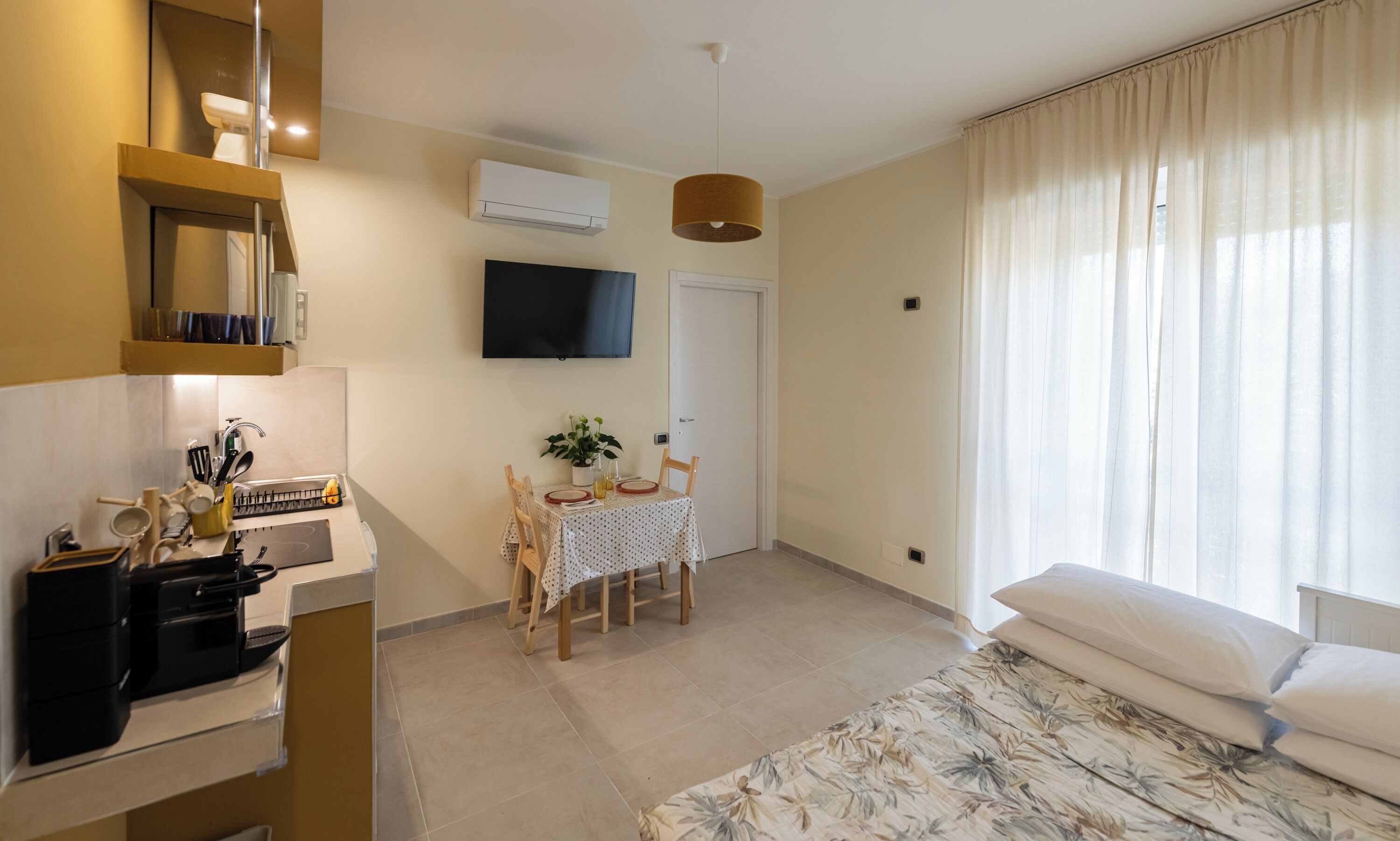 Deluxe-Apartment, 1 King-Bett und Schlafsofa, Küche | Wohnbereich