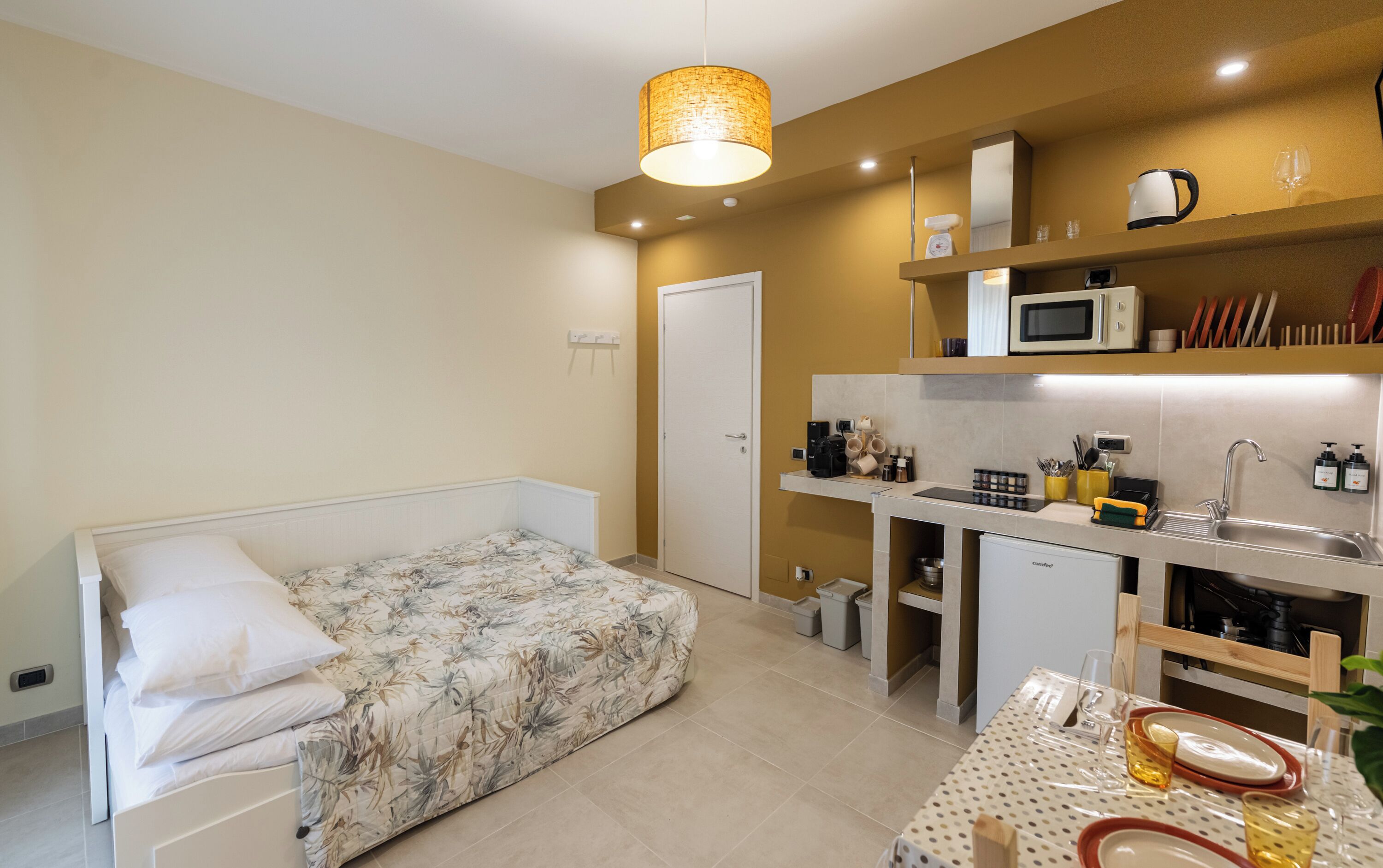 Appartamento, 1 letto king con divano letto, cucina | Area soggiorno