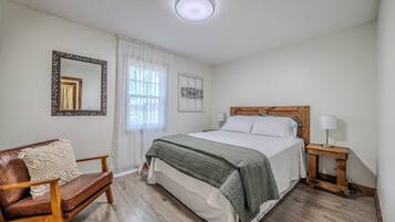 熨斗/熨衫板、Wi-Fi、床單