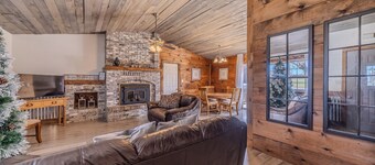 Green Hills Ozark Pet Friendly Get-Away  FAMILY Fishing FLW & FUN!