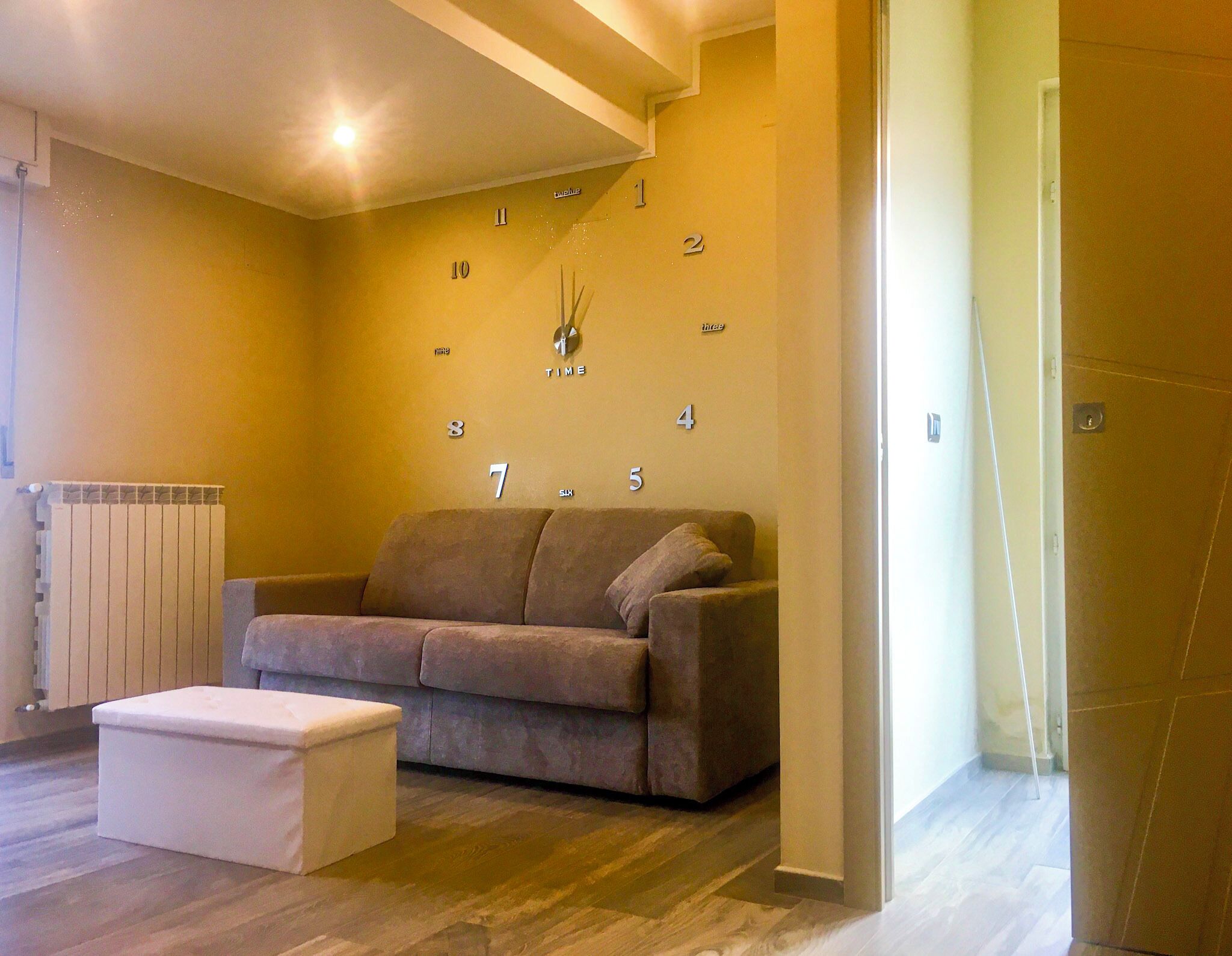 Apartment, 1 Bedroom, Balcony, City View | Interior