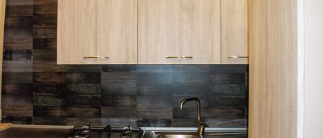 Apartamento, sacada, vista para a cidade | Cozinha privada