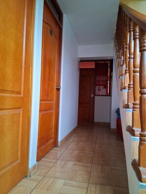 Hallway - hostal kuntur cusco (Cusco)