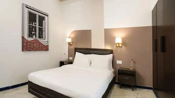 Estudi Deluxe | Planxa i posts de planxar i wifi gratuïta