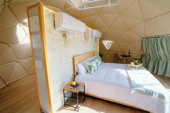 Double Room, Mountain View