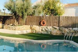 Outdoor pool - El Refugio del Indio (Archidona)