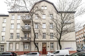 Front of property - RentPlanet - Apartamenty Styczyńskiego (Katowice)