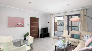 Penthouse, 3 Bedrooms, Kitchen, City View | Living area