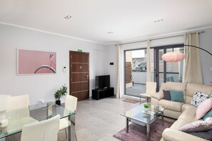 顶层房, 3 间卧室, 厨房, 城市景观 | 起居区