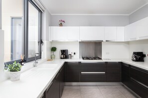 Penthouse, 3 Bedrooms, Kitchen, City View | Private kitchen - Sliema Seaside Penthouse with Terrace (Sliema)