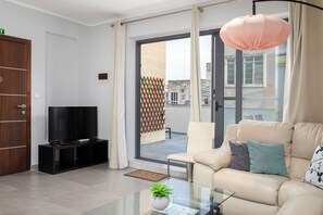 Penthouse, 3 phòng ngủ, bếp, quang cảnh thành phố | Khu phòng khách