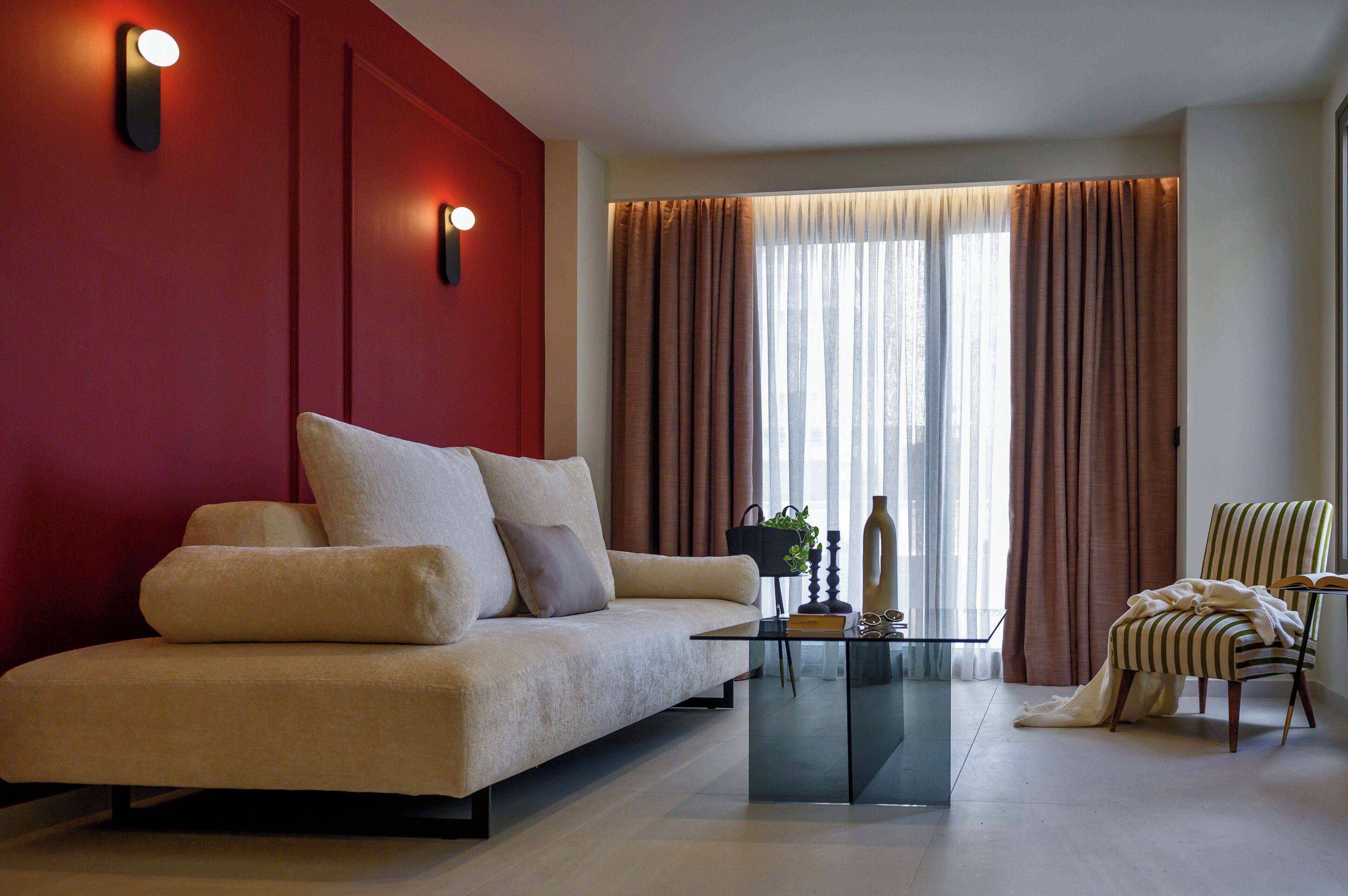Red Suite | Living area