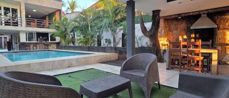 Deluxe Villa | Living area