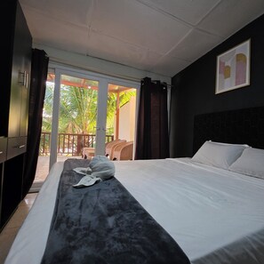 Free WiFi, bed sheets - Villas de Mike (La Libertad)
