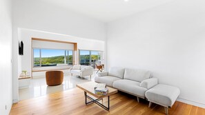 TV - Coastal Haven - 128 Noble Parade Dalmeny (Dalmeny)