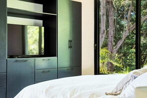 7 quartos, cofres nos quartos, Wi-Fi, roupa de cama