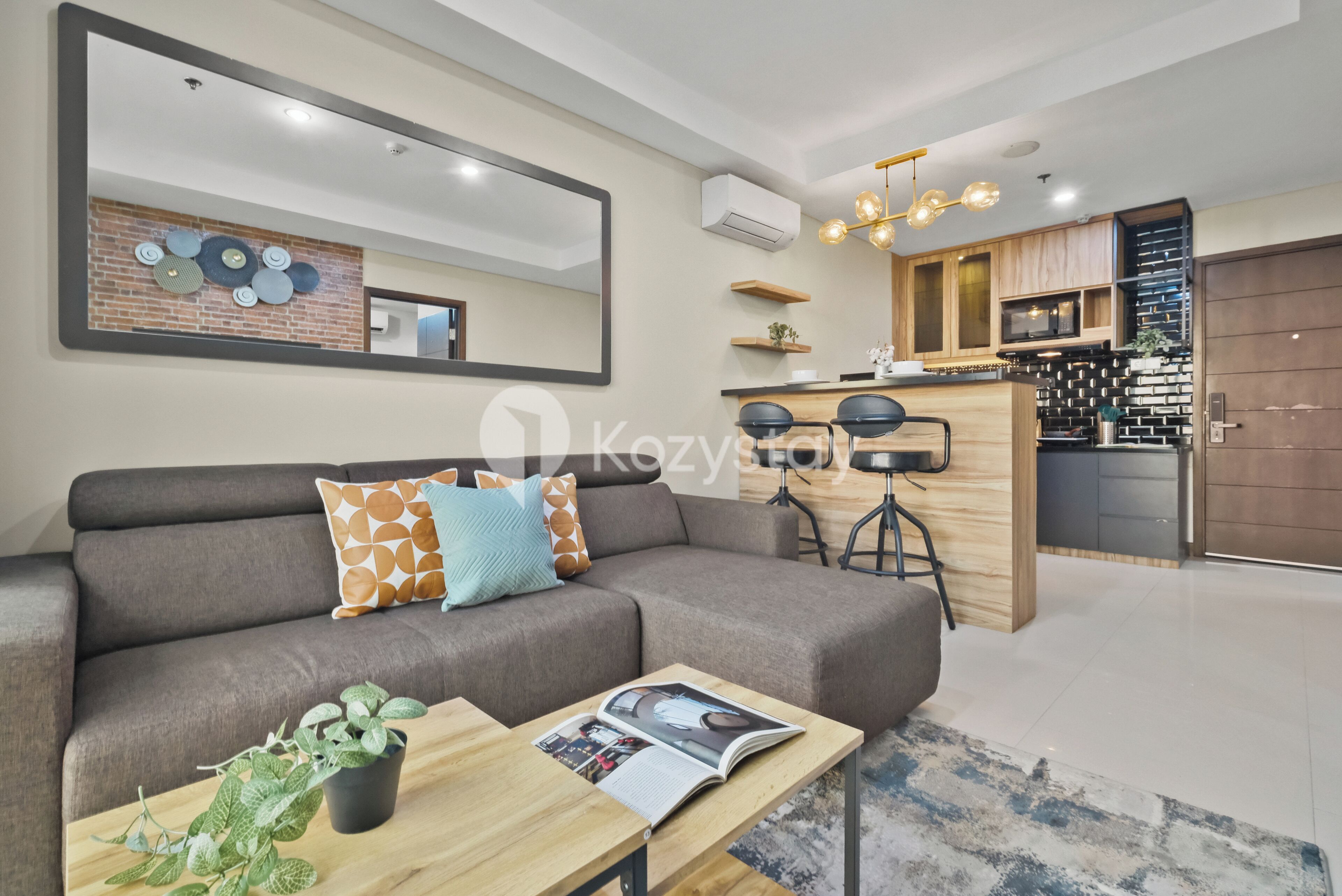 Apartment, 1 Bedroom, City View | Living area | Smart TV, Netflix, streaming services