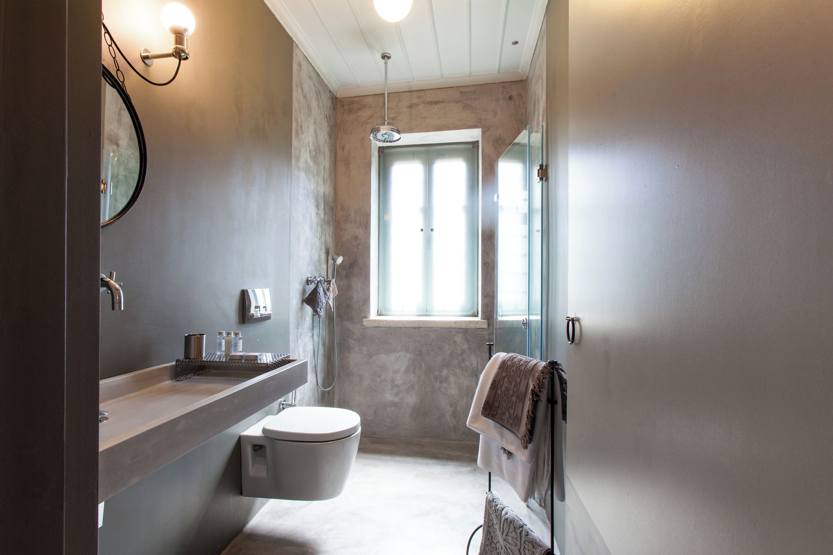 豪  華套房 | 浴室 | 淋浴設備、雨淋花灑、免費梳洗用品、風筒