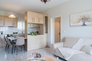 Apartment | 3 bedrooms, desk - Captain's Apartments in Olive Grove (Kefalonia)