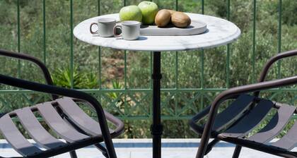 Captain's Apartments in Olive Grove