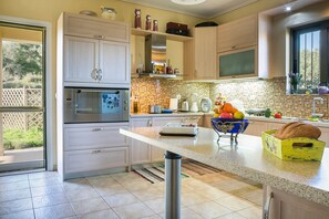 House | 3 bedrooms - Belle Helen s Villa - 3 Bedrooms Billiard Pool (Kefalonia)