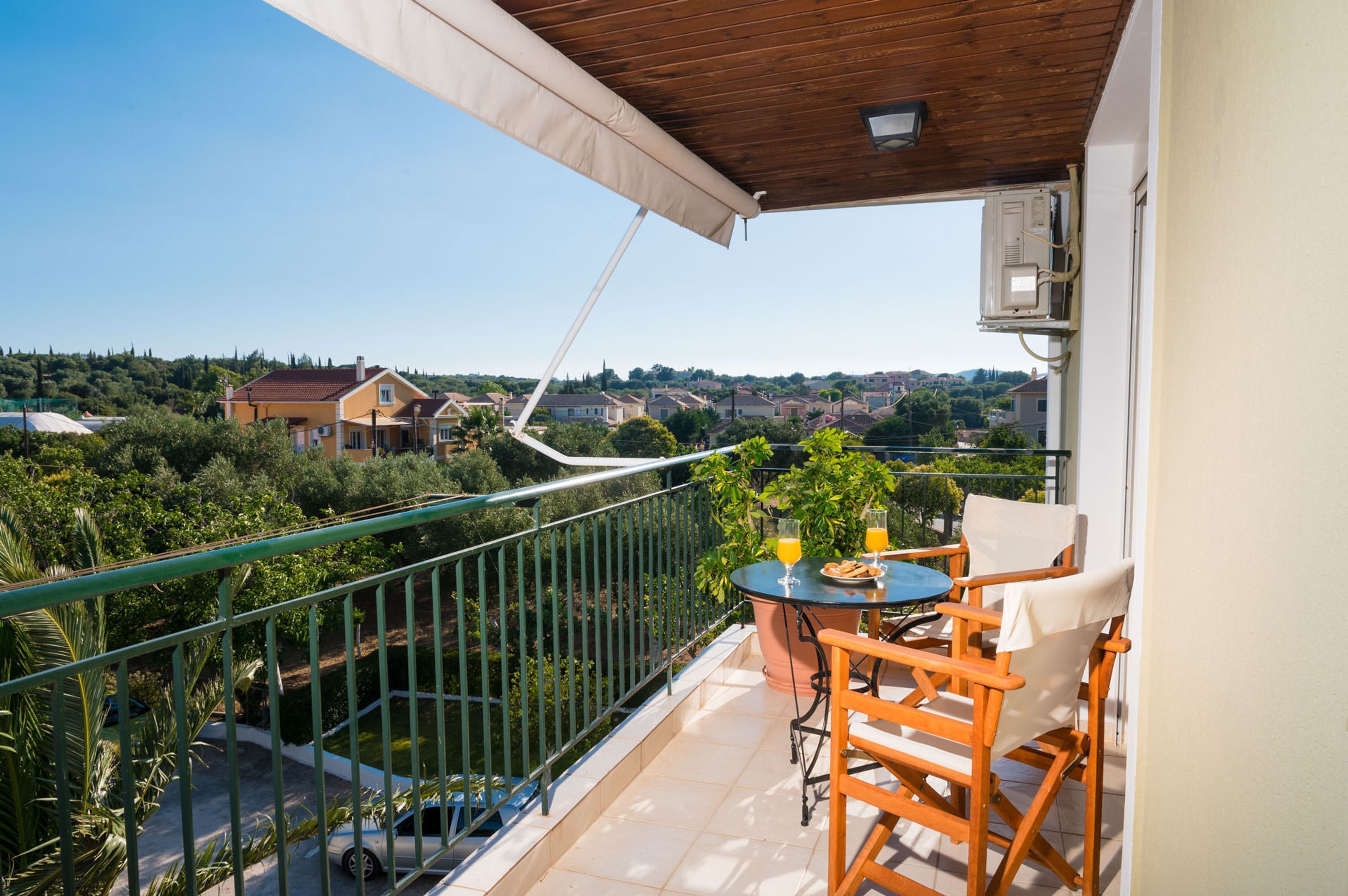 Studio, Smoking | 2 bedrooms