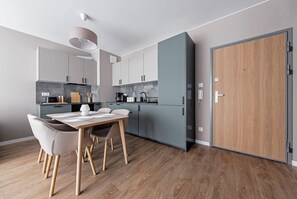 Apartment, Balcony | Private kitchenette - RentPlanet - Apartamenty Szamarzewskiego (Poznań)
