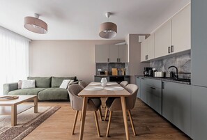 Apartment, Balcony | Private kitchenette - RentPlanet - Apartamenty Szamarzewskiego (Poznań)