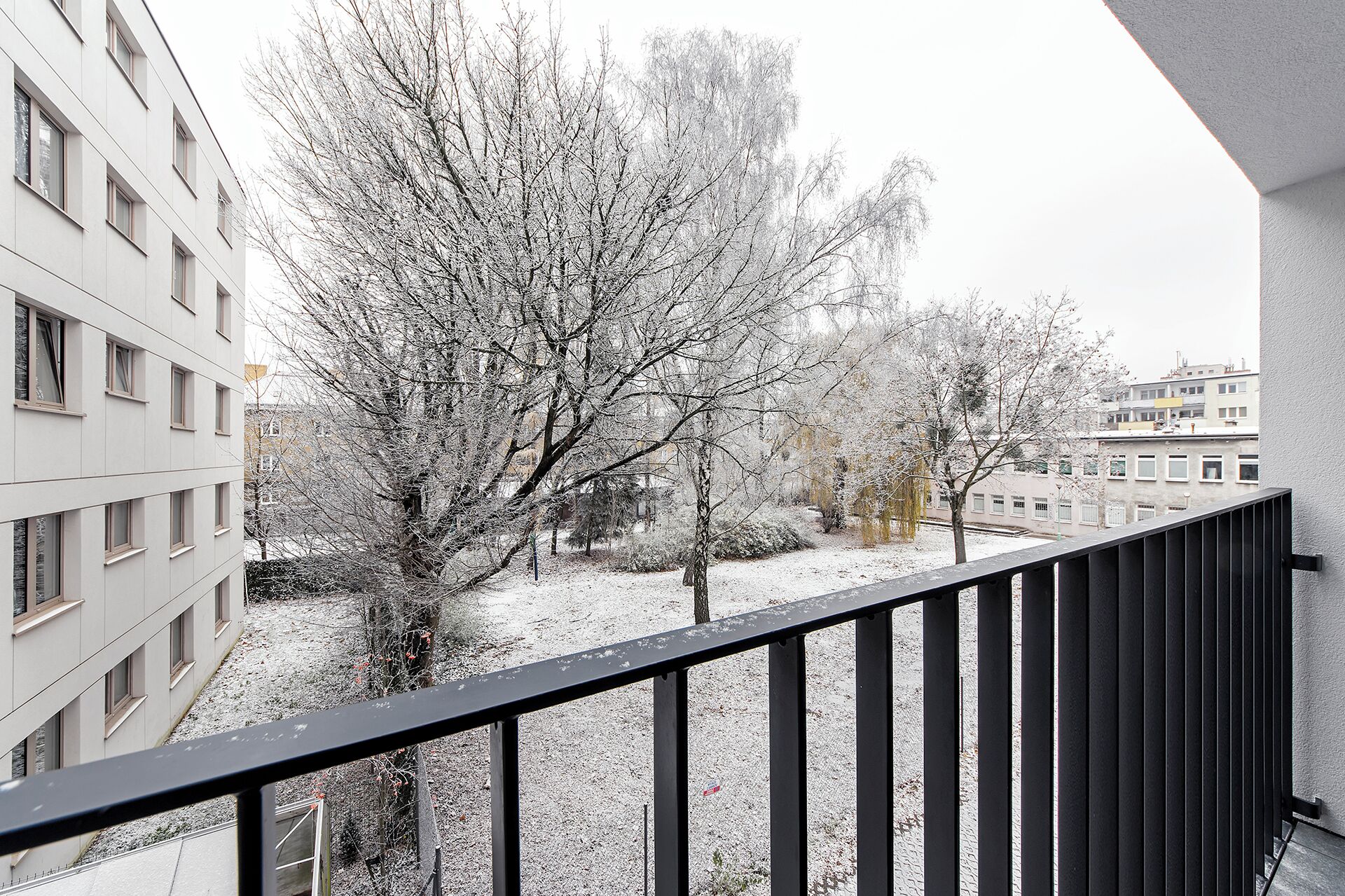 アパートメント バルコニー | バルコニーからの眺望