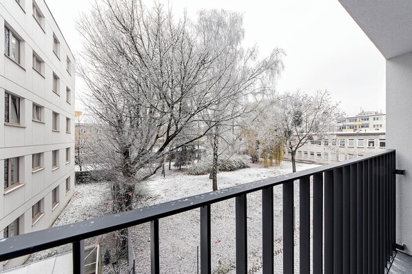 アパートメント バルコニー | バルコニーからの眺望