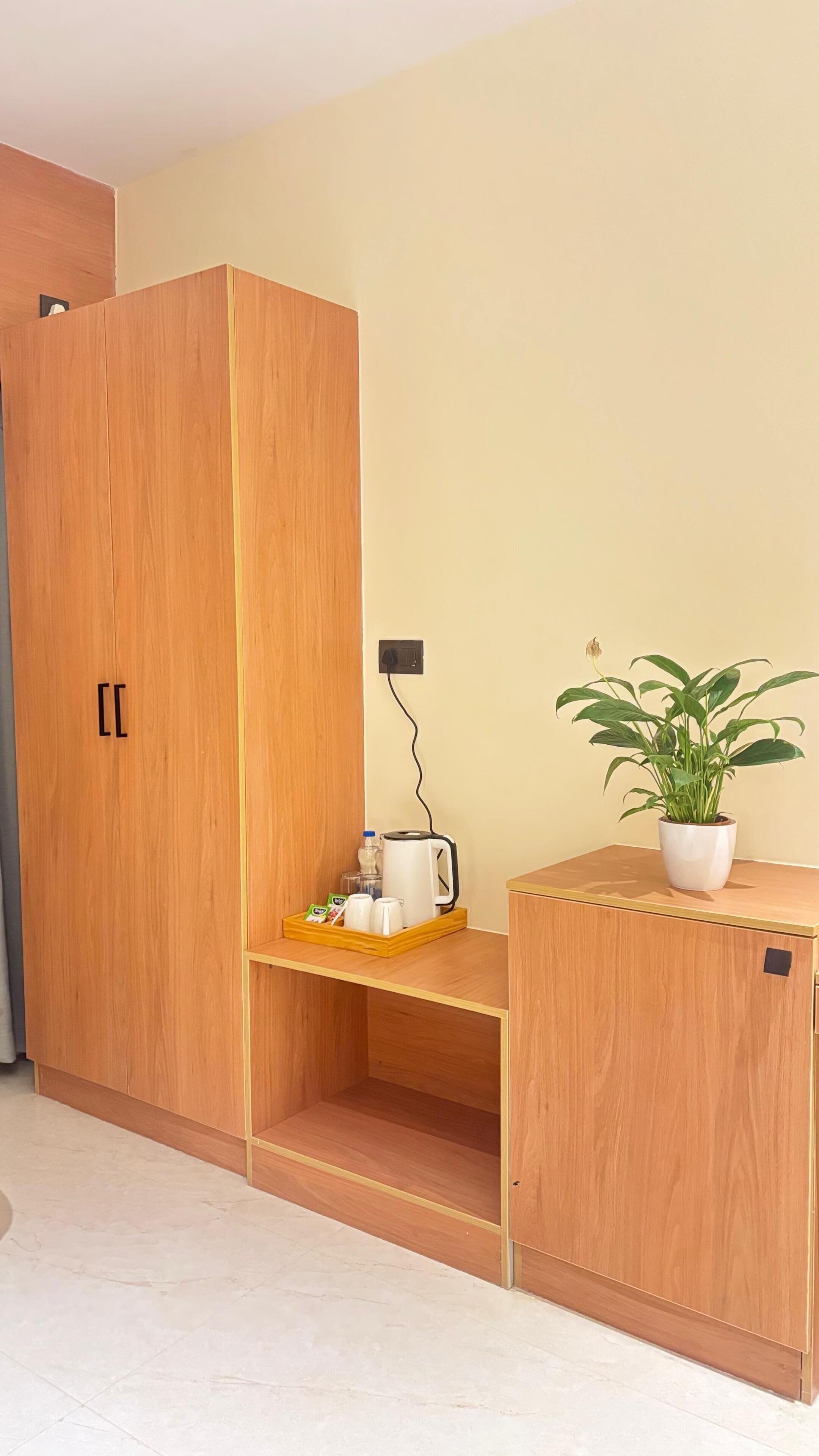 Habitación doble ejecutiva | Caja de seguridad en la habitación y escritorio 