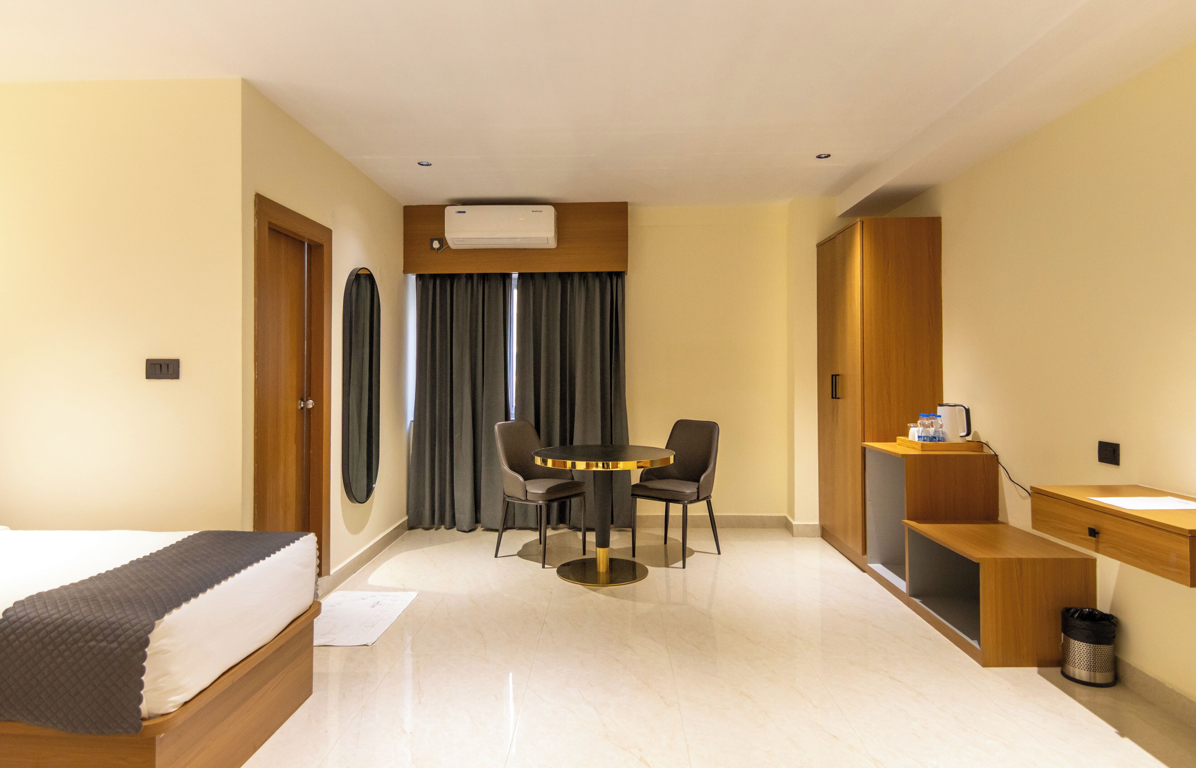 極品雙床房 | 埃及棉床單、高級寢具、記憶床墊、迷你吧