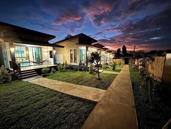 المنشأة من الداخل