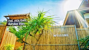 Fachada de la propiedad