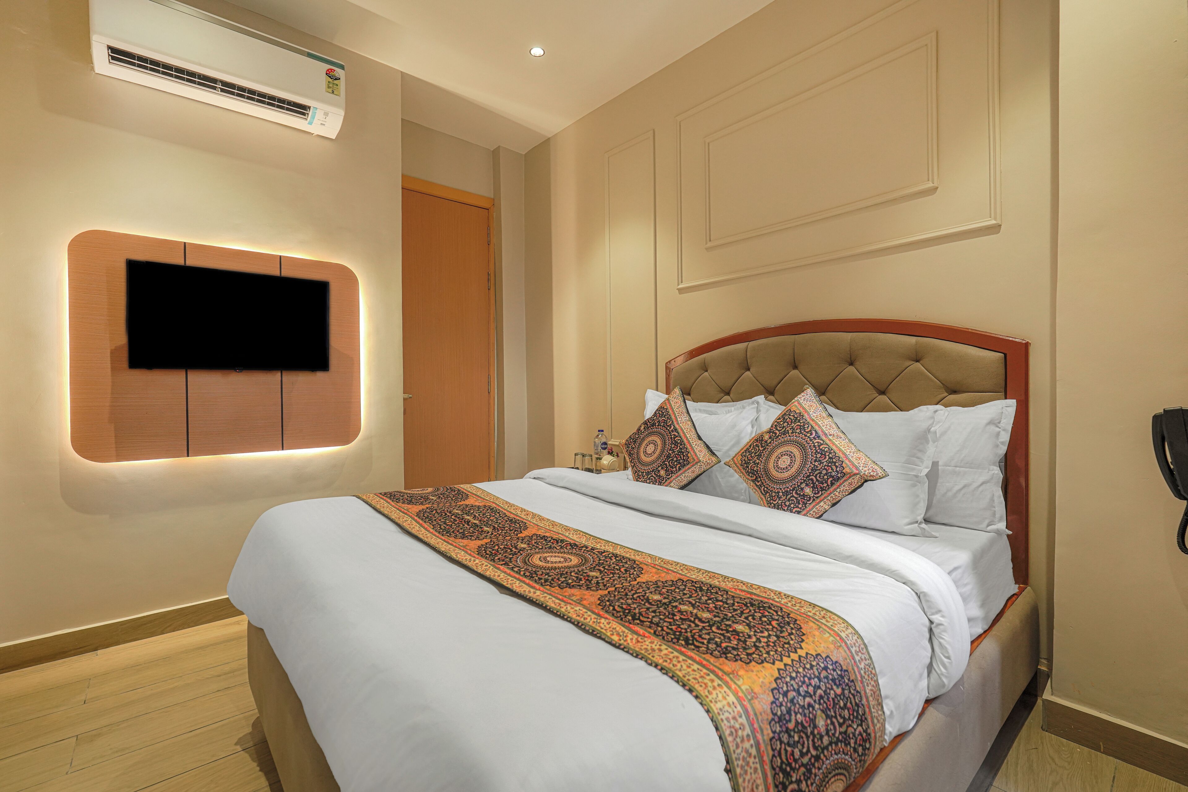 Deluxe Double Room | Free WiFi