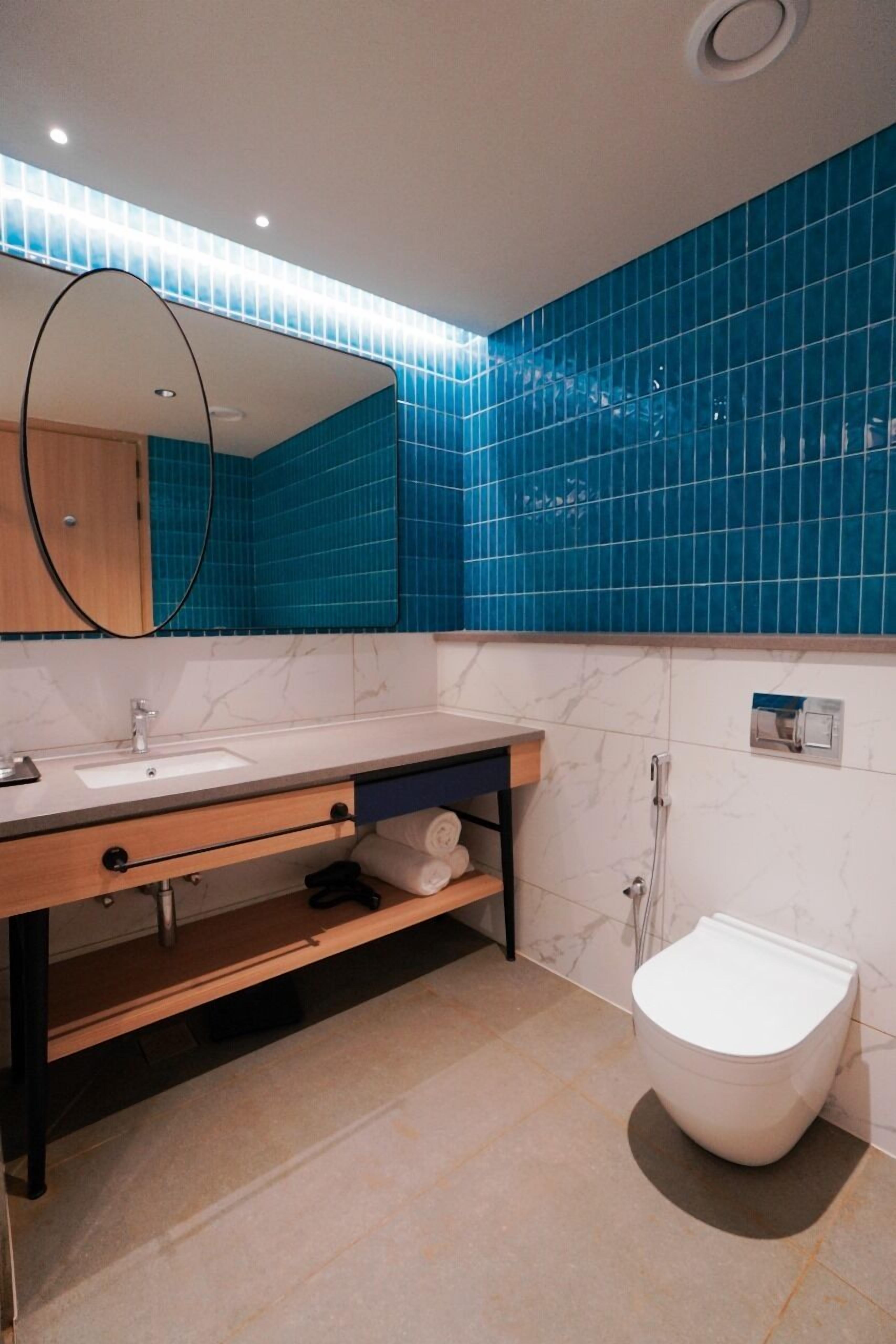 Deluxe Room | Bathroom