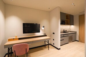 Deluxe Room | Television - Orchid Parc by evaddo (Bengaluru)