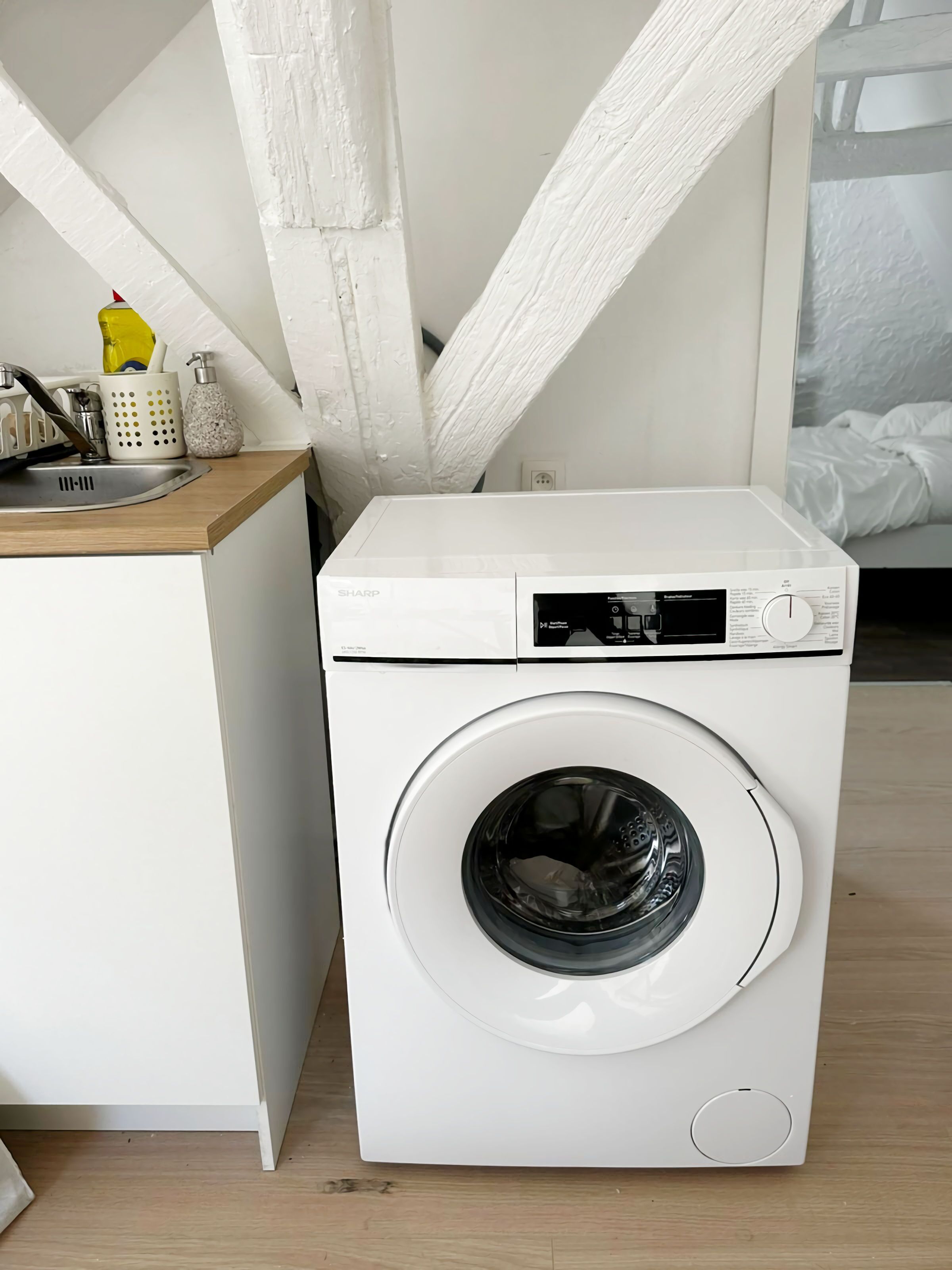 Apartament bàsic | Cuina privada | Frigorífic petit, microones i placa de cuina 