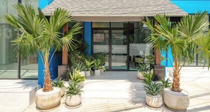 Blu Monkey Boutique Naiharn Beach