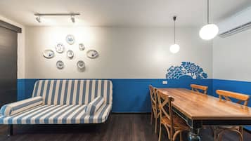 Suite, 2 Bedrooms | Interior