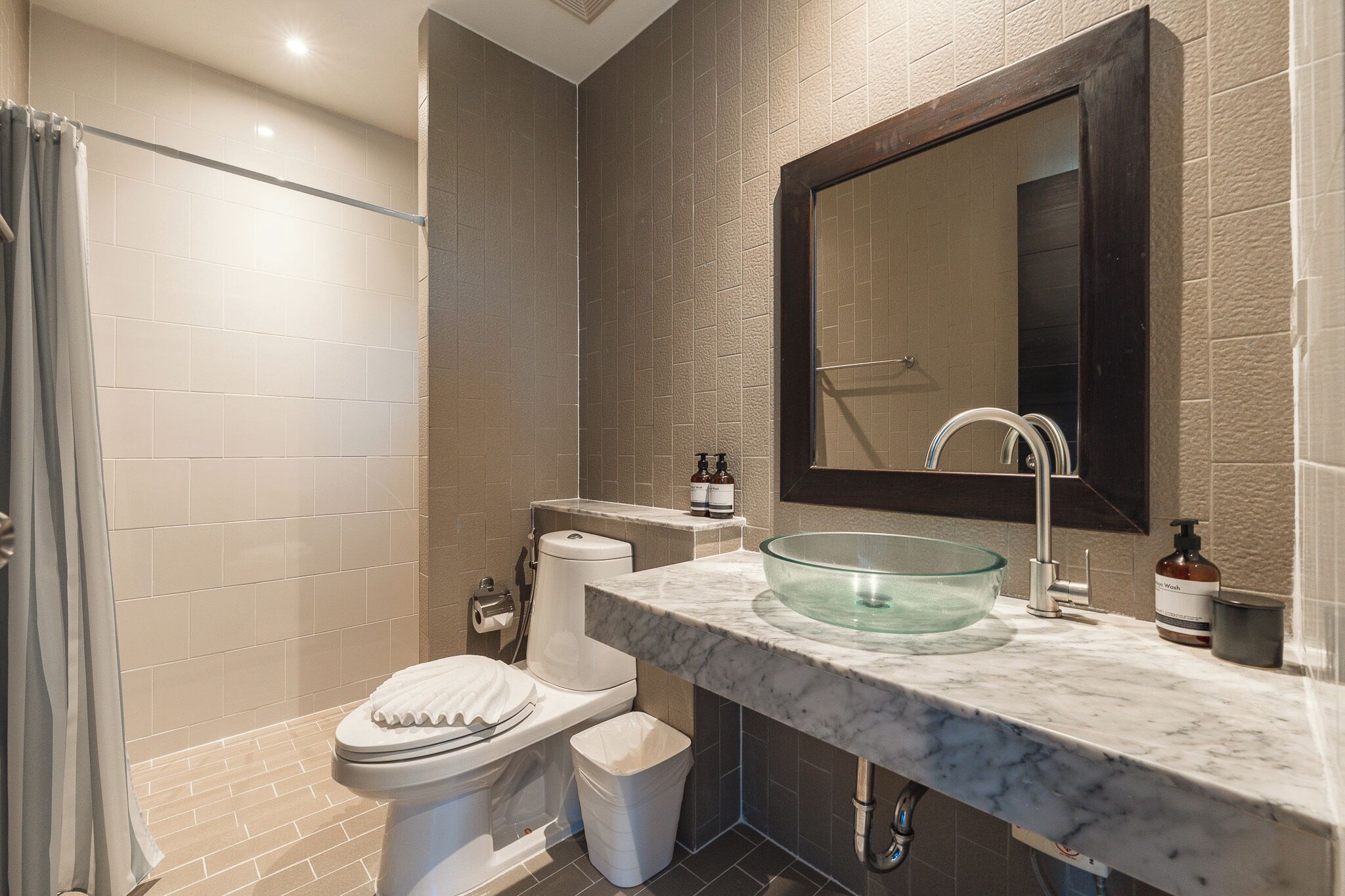Chambre Deluxe, 1 lit double | Salle de bain