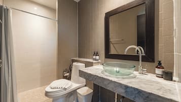 Chambre Deluxe, 1 lit double | Salle de bain