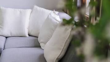Eenvoudig appartement | Woonkamer