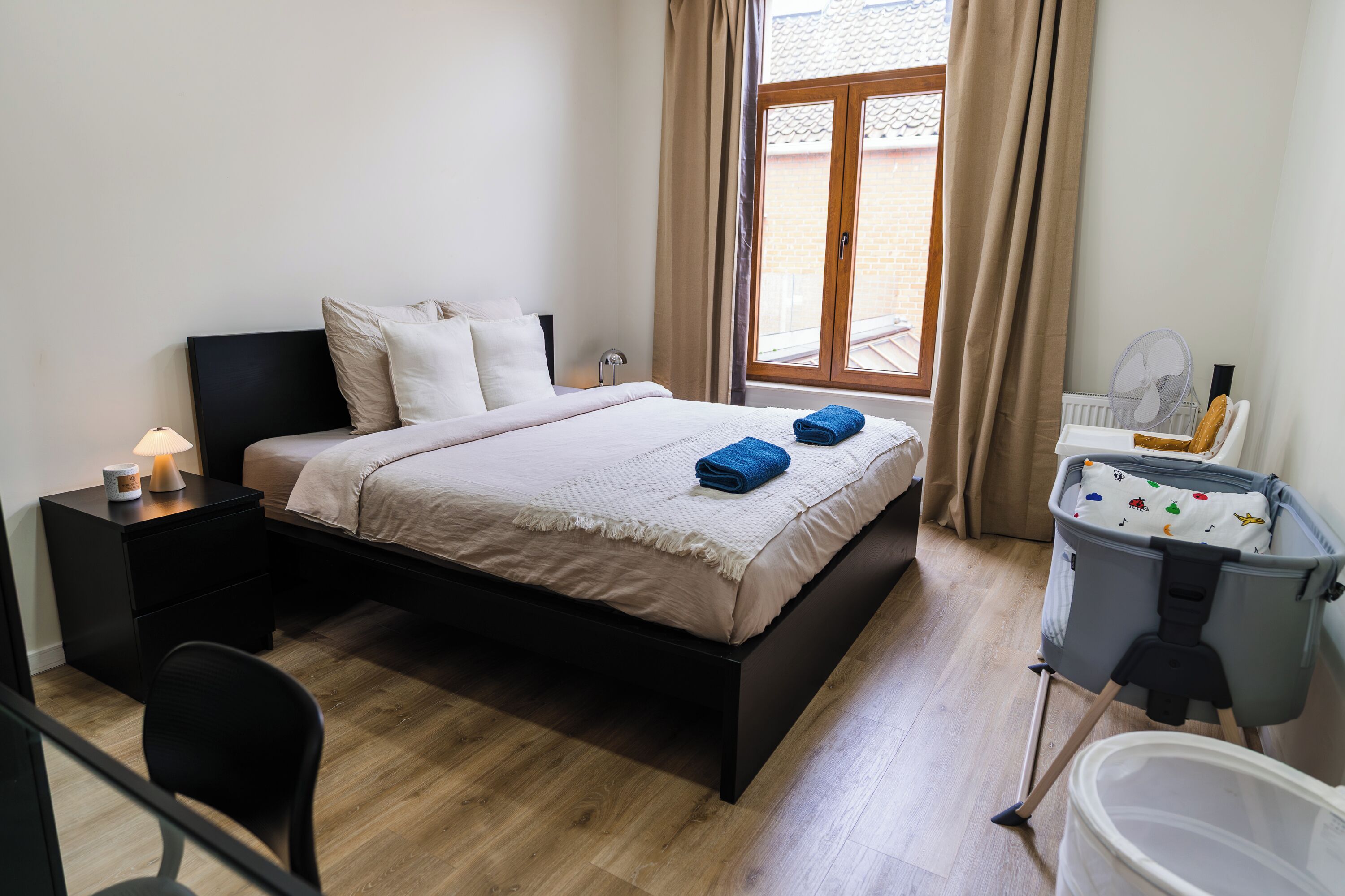 Apartamento básico | Ferros/tábuas de passar roupa, Wi-Fi de cortesia