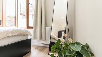 Basic Apartment | Iron/ironing board, free WiFi